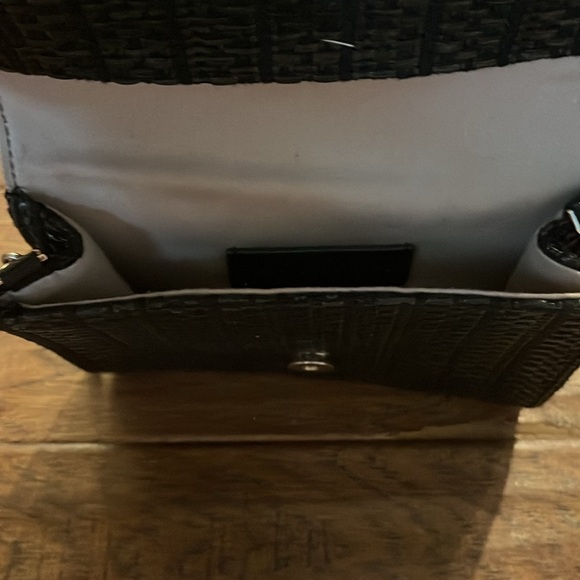 The Limited Basket Weave Mini Purse - Picture 3 of 7